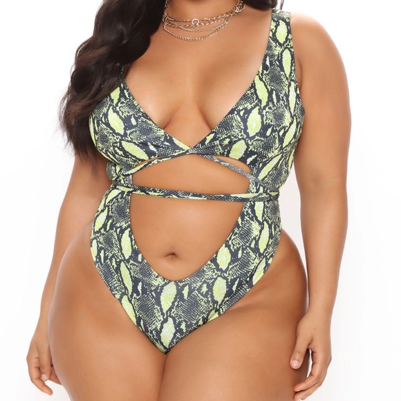 Green Swimsuit - Picture 1 of 1